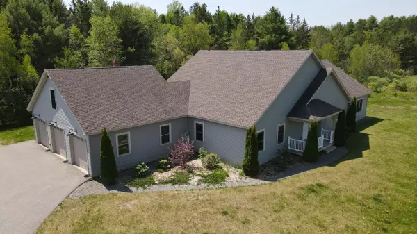 Hampden, ME 04444,32 Clark CIR