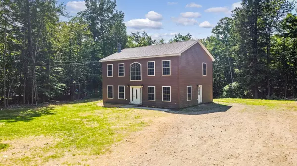 Vassalboro, ME 04989,31 Moose Ridge RD