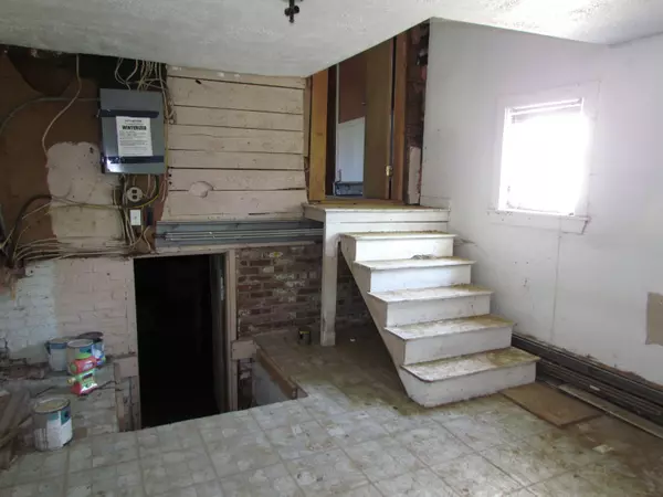 Lisbon, ME 04250,26 Spring ST