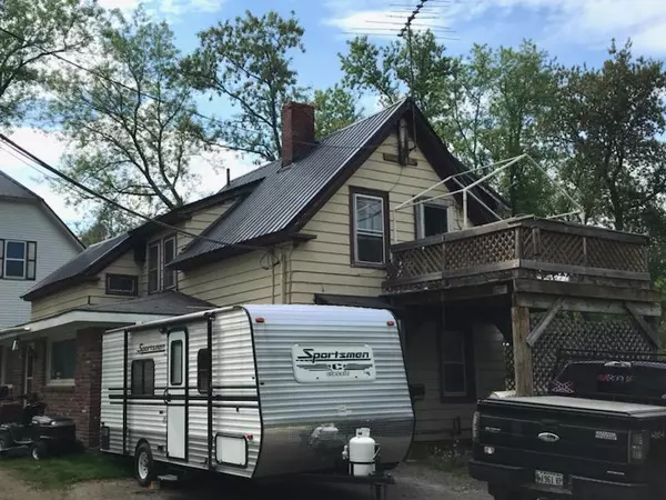 Newport, ME 04953,53 Spring ST