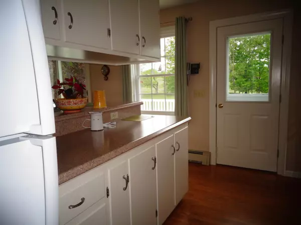 Guilford, ME 04443,7 Country Club LN