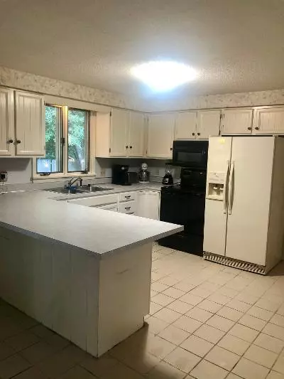 Portland, ME 04103,142 Christy RD