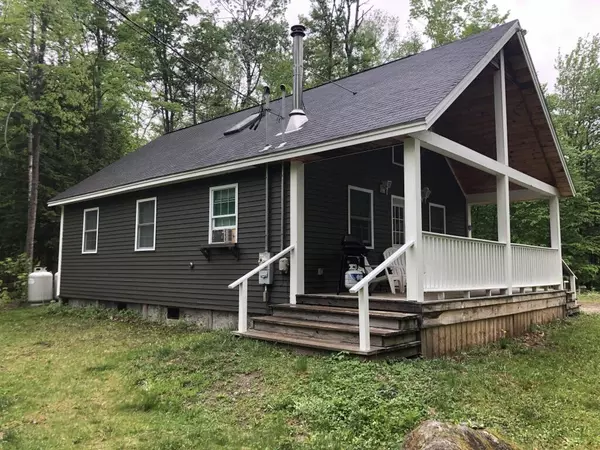 4 Minister Hill RD, Kingfield, ME 04947