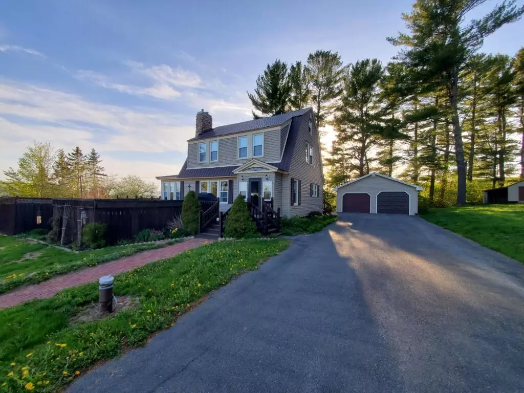 Presque Isle, ME 04769,148 Reach RD