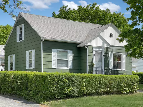 10 Perrier ST, Lewiston, ME 04240