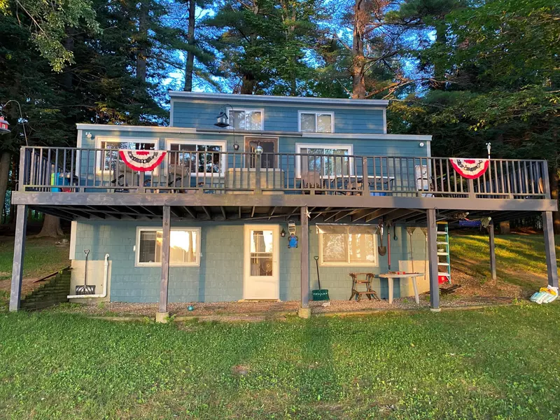 91 Lindholm LN, Winthrop, ME 04364