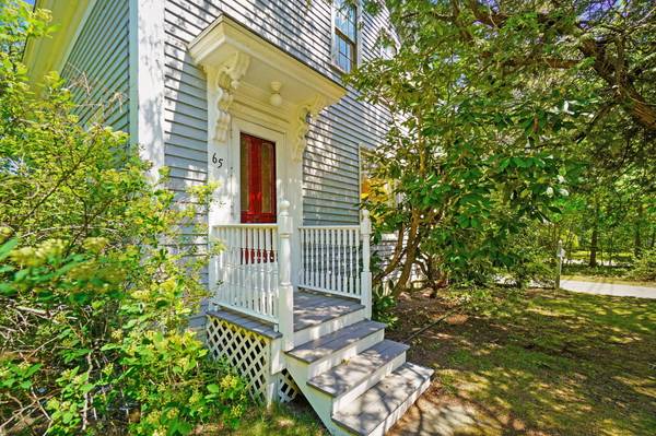 65 Storer ST, Kennebunk, ME 04043