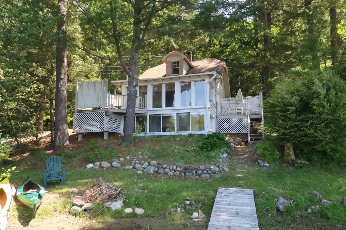 Sidney, ME 04330,527 E Sunflower LN E