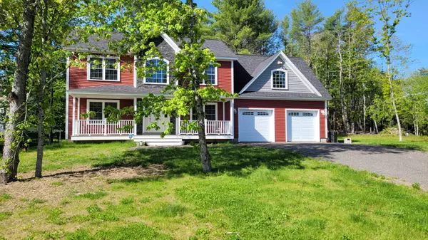 6 Cole CIR, Hermon, ME 04401