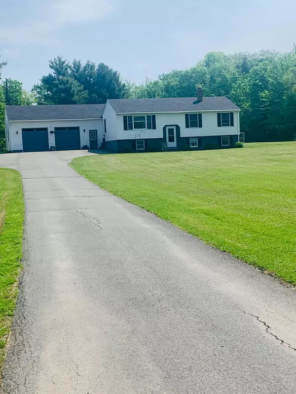 119 Morey RD, Kenduskeag, ME 04450