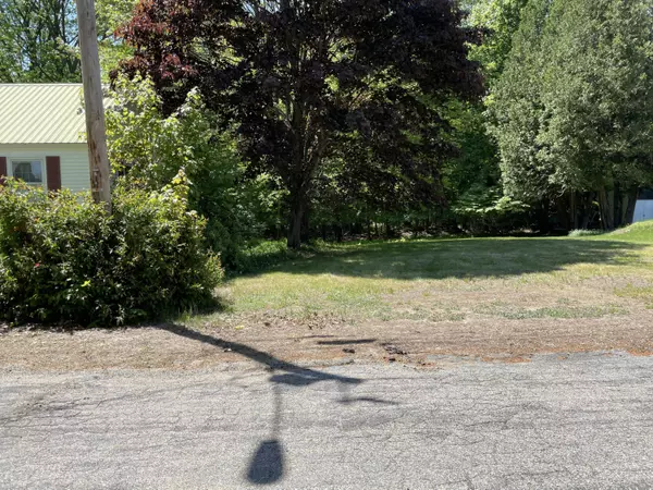 Norway, ME 04268,19 Nevers AVE