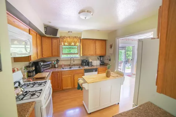 Hermon, ME 04401,66 Maple Leaf LN