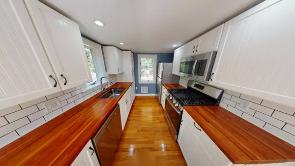 Northport, ME 04849,4 Stone DR