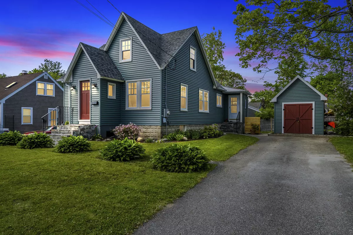 Portland, ME 04103,49 Murray ST