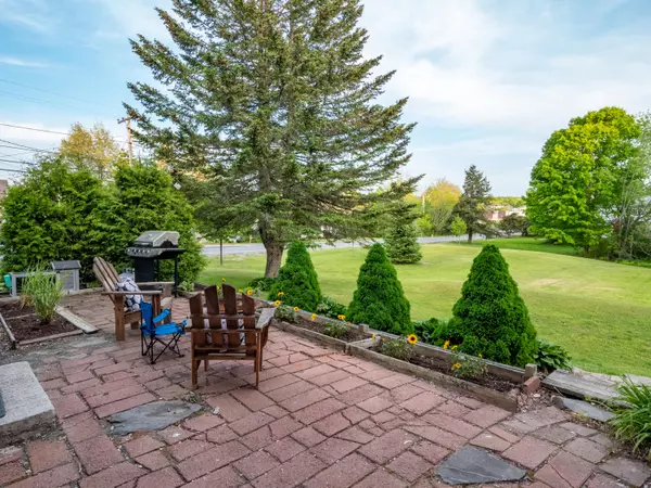 Winthrop, ME 04364,206 Route 133