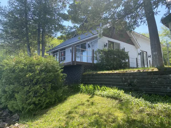 Madawaska Lake Twp, ME 04783,625 South Shore RD