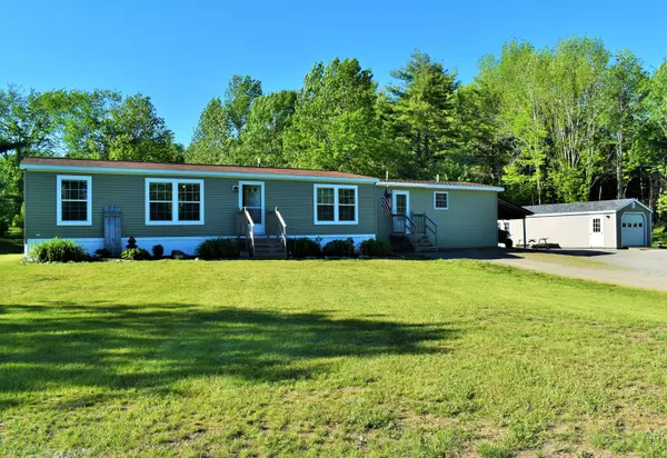 86 Twitchell Road, Plymouth, ME 04969