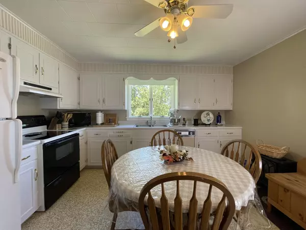 Presque Isle, ME 04769,53 State Park RD