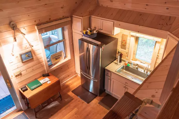 Winthrop, ME 04364,217 Boot Cove LN