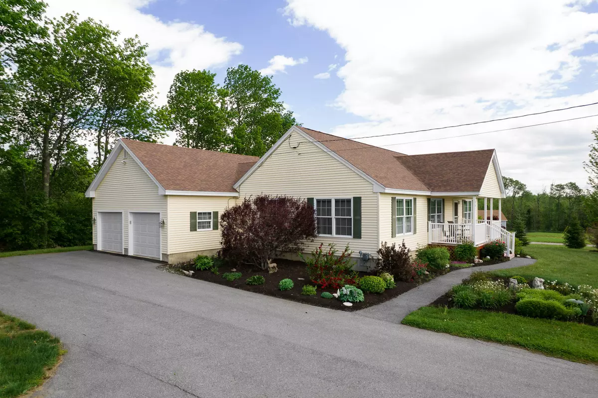 Hermon, ME 04401,30 Lily LN #4