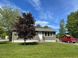 23 Lee LN, Old Town, ME 04468