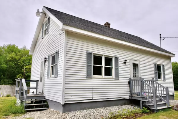 20 Sokokis RD, Parsonsfield, ME 04047