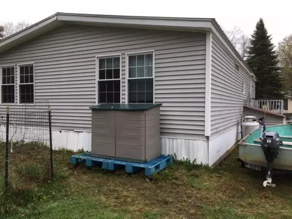 Liberty, ME 04949,73 Robert Shores RD