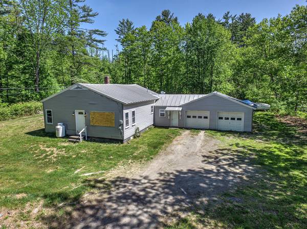 303 Madison RD, Norridgewock, ME 04957