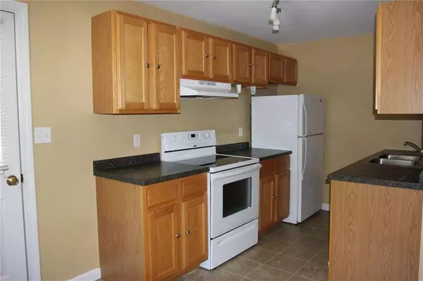 Auburn, ME 04210,56 Millbrook LN #10