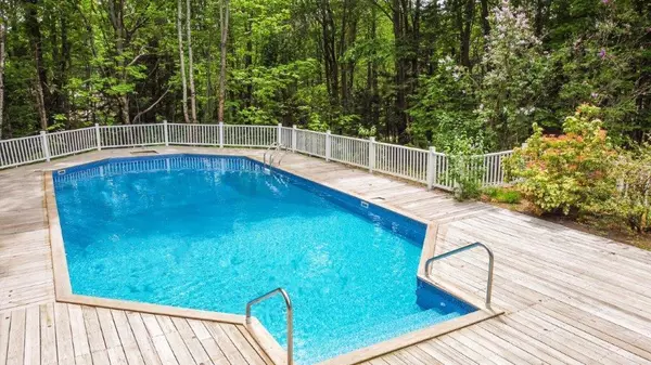 Winthrop, ME 04364,21 Knowles LN