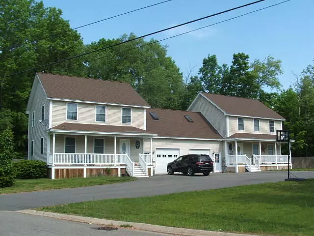 Saco, ME 04072,122 Common ST #102