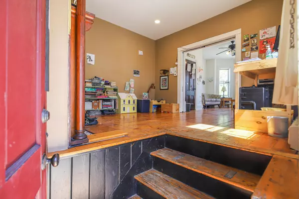 Portland, ME 04102,Crescent 2 ST