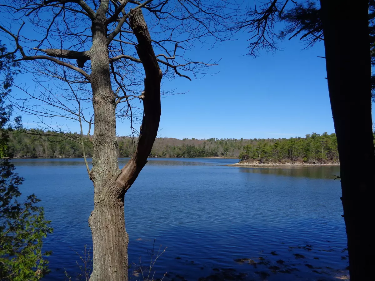 Westport Island, ME 04578,18 Shaw RD