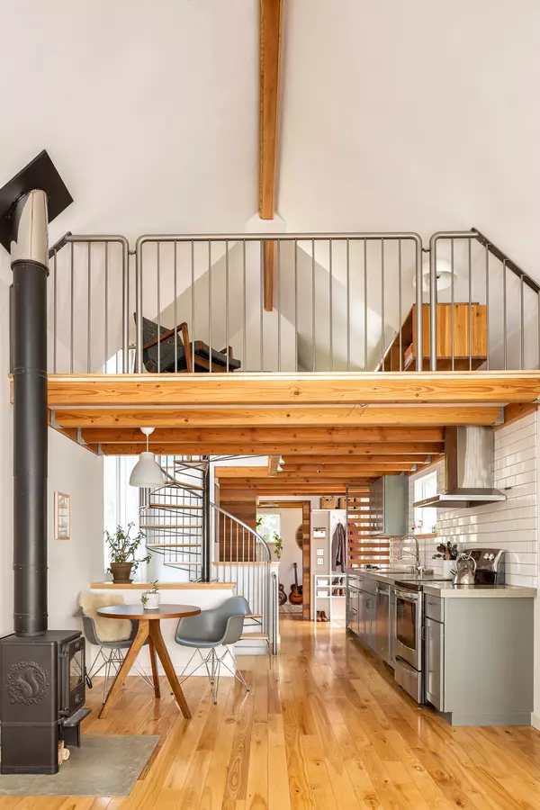 Portland, ME 04101,51 Hammond ST