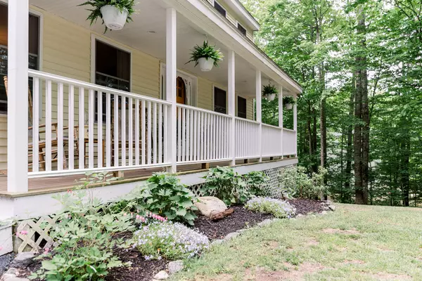 Naples, ME 04055,7 Quincy Adams CT