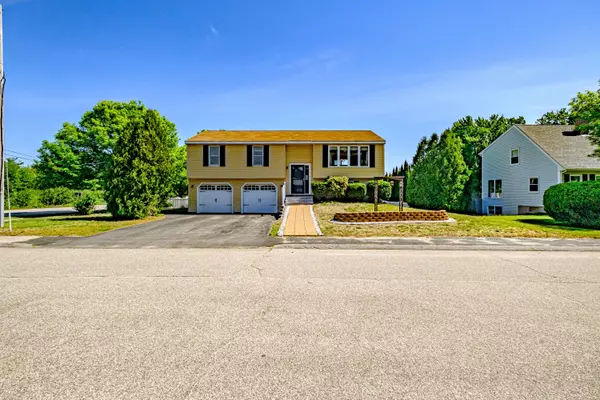 South Portland, ME 04106,2 Crossmeadow RD