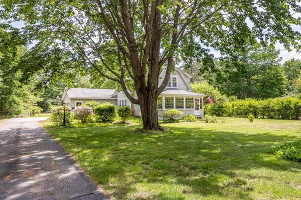 34 Morrill AVE, Gorham, ME 04038