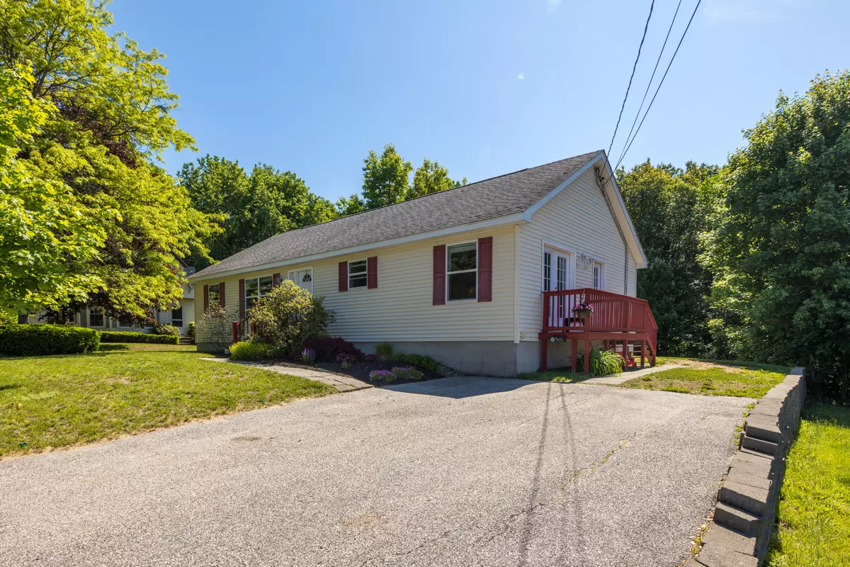 Auburn, ME 04210,49 Towle ST
