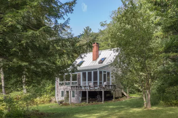 112 Poland RD, Lincolnville, ME 04849