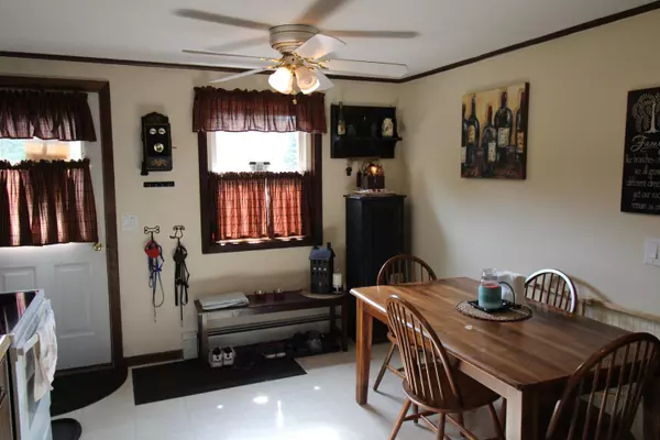 Presque Isle, ME 04769,5 Coventry CT