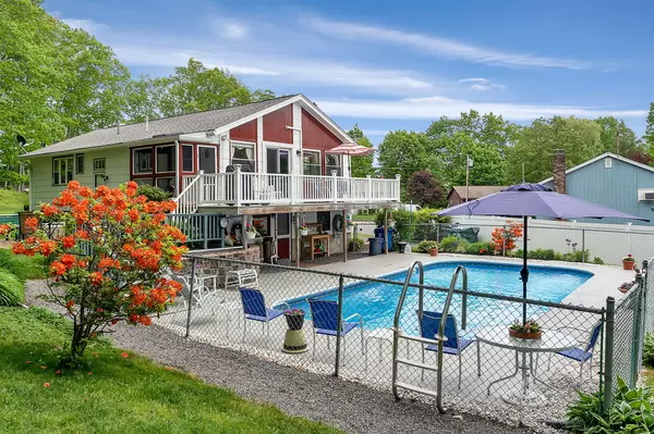 49 Violette HL, Portland, ME 04102