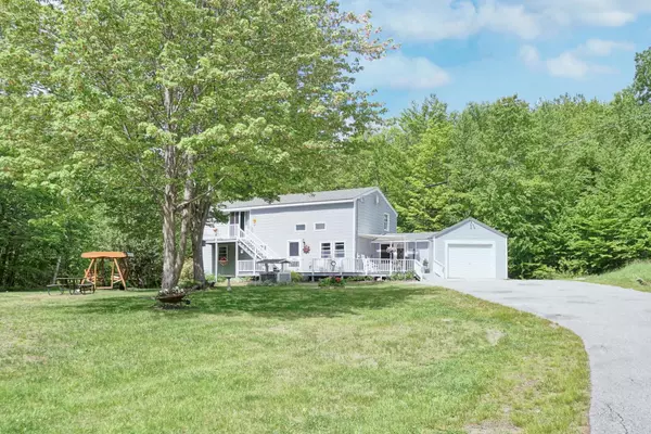 Sebago, ME 04029,516 Anderson RD