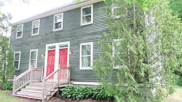 47 Spring ST, Gardiner, ME 04345