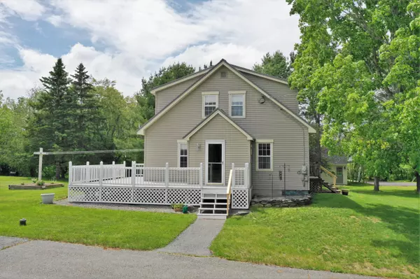 Hermon, ME 04401,850 Fuller RD