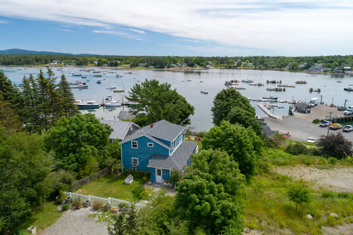 Tremont, ME 04669,15 Columbia AVE