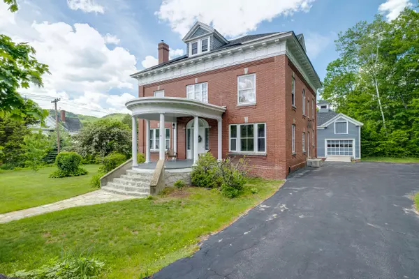 172 Essex AVE, Rumford, ME 04276