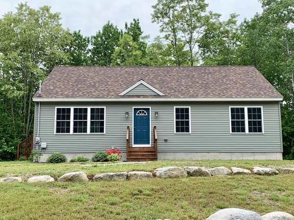 23 Patricia AVE, Raymond, ME 04071