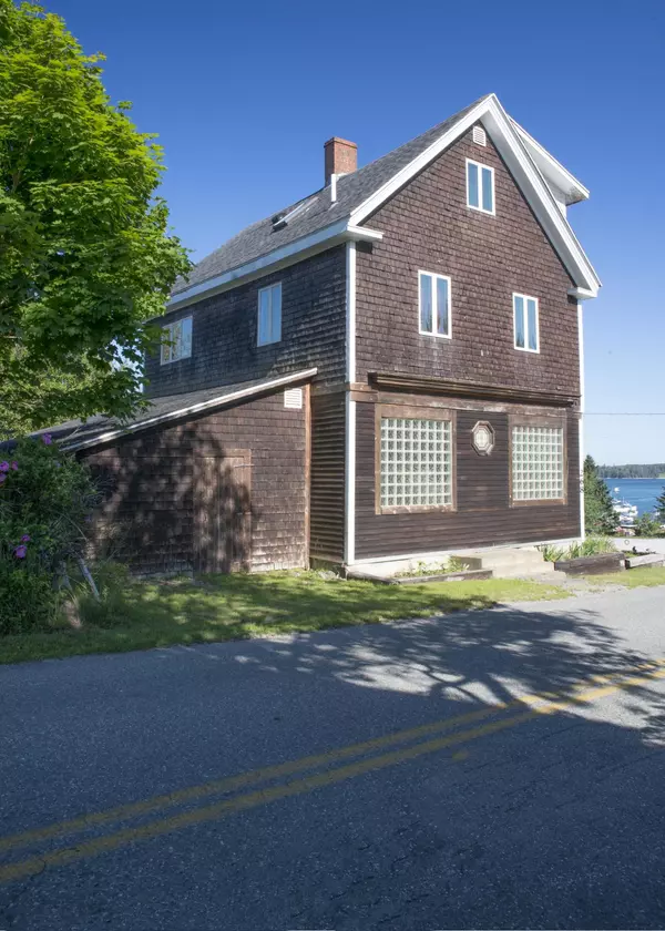 Swans Island, ME 04685,268 Harbor RD