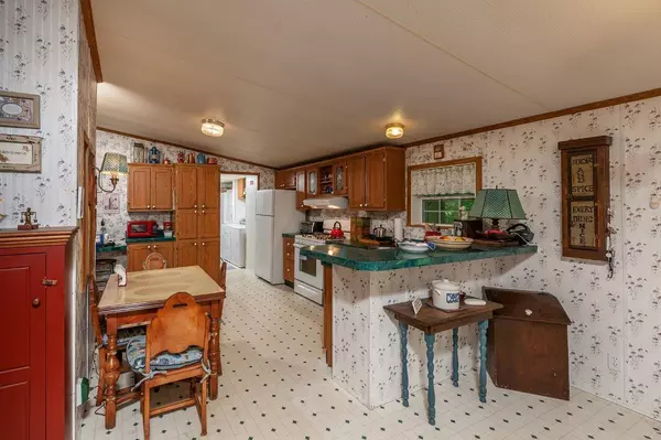 Kittery, ME 03904,12 Ash LN