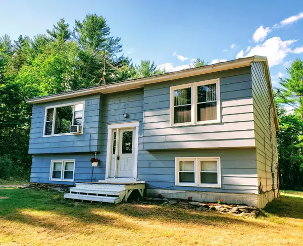 Phillips, ME 04966,89 Toothaker Pond RD